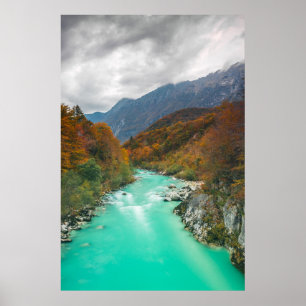 Magischer Fluss Soča bewölkt Herbsttag Slowenien Poster