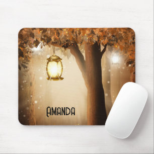 Magischer Wald mit Lichtern Mousepad