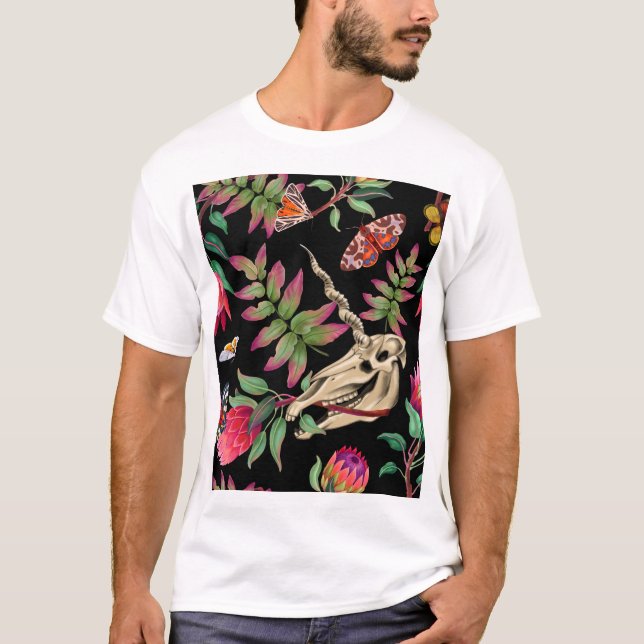Magischer Wald vereint dunkles Muster. T-Shirt (Vorderseite)