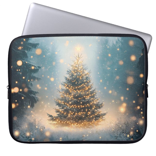 Magischer Winter Schnee Wald Weihnachtsbaum Laptopschutzhülle (Vorderseite)