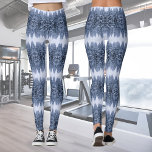 Magischer Winterwald - blau, cooler Winter Leggings<br><div class="desc">Diese Leggings beherbergen einen schneebedeckten Winterwald. Schneebäume in blauen Tönen auf einem zarten Hintergrund. Original Foto. Cooles Tannenbaummuster,  coole Leggings im Winter!</div>