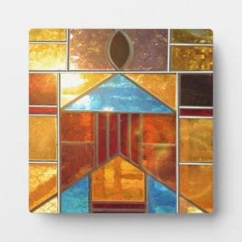 Magisches Licht, das aus den Fenstern der Kirche s Fotoplatte