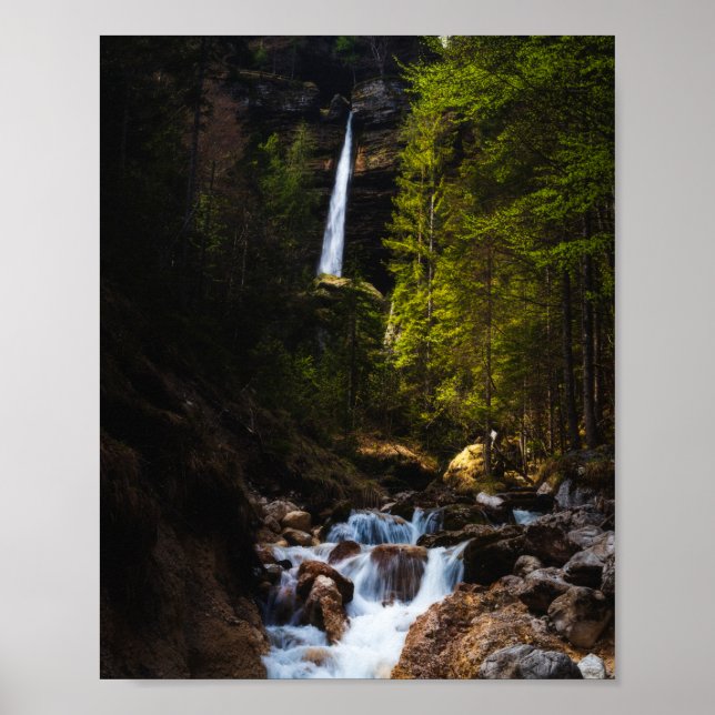 Magisches Märchen am Wasserfall Peričnik, Slowenie Poster (Vorne)
