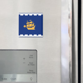 Magnet with Flag of Quebec City, Canada