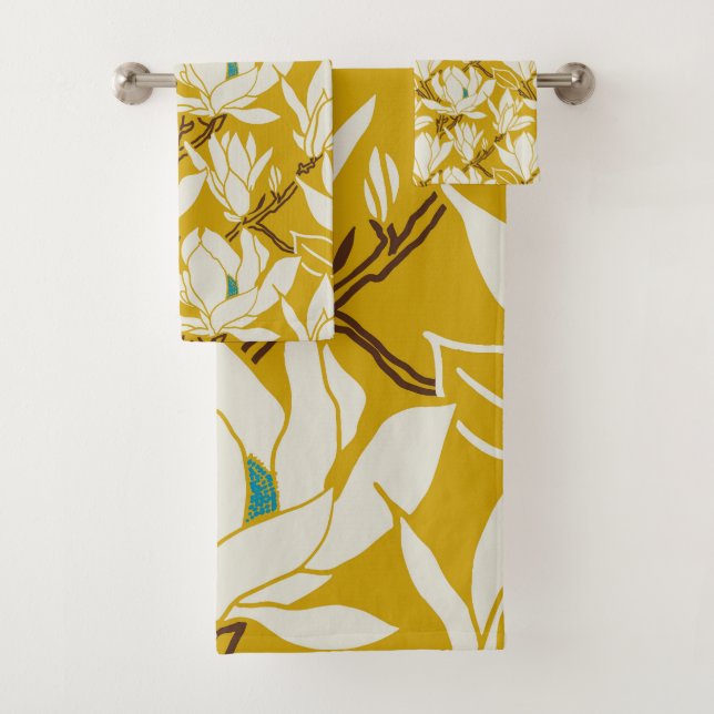 Magnolia graphic in mustard pattern badhandtuch set (Insitu)