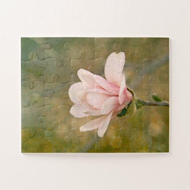 Magnolia Queen Puzzle (Horizontal)