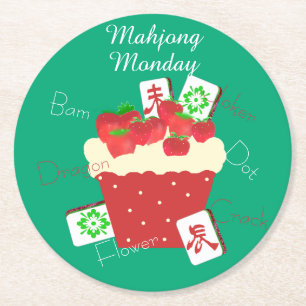 Mahjong-Kacheln und Erdbeercupcake Runder Pappuntersetzer