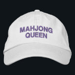 Mahjong Queen Funny Zitat Custom Bestickte Baseballkappe<br><div class="desc">Mit dieser bestickten Mütze "Mahjong Queen" lassen Sie Ihren Mahjong Stolz stilvoll ausleben! Dieser verstellbare Hut eignet sich ideal für Mahjong-Liebhaber und Spielbegeisterte. Er verleiht Ihrem Kleiderschrank eine spielerische Touch und behalte Ihnen cool und komfortabel. Egal, ob Sie in Ihrem lokalen Mahjong Club spielen oder einfach nur das Liebe des...</div>