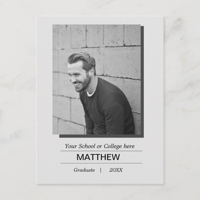MaIe Graduate Einfaches Schwarz-weißes Foto Postkarte (Vorderseite)