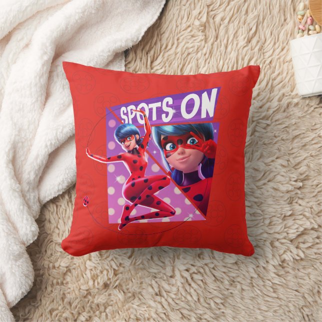 Maikäfer | Felder auf Lila Grafik Kissen (Decke)