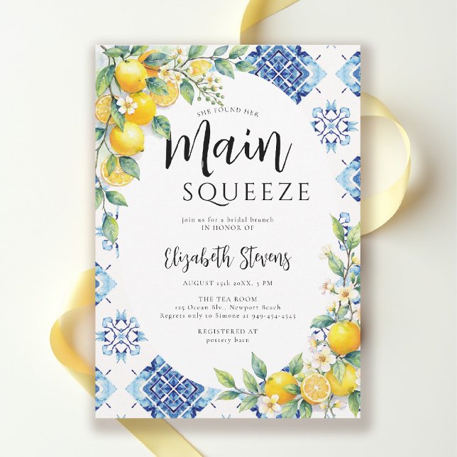 Main Squeeze Lemon Blue Tiles Summer Bridal Shower Einladung (main squeeze bridal shower theme mediterranean italian summer blue tile lemon invitation)