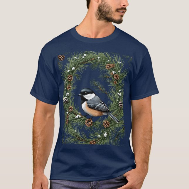 Maine Black Capped Chickadee With Pine Pattern T-Shirt (Vorderseite)