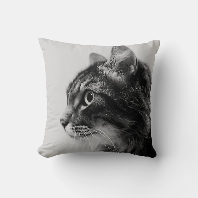 Maine Coon Cat Art Black and White Cushion Pillow Kissen (Vorderseite)