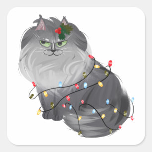 Maine Coon Katze mit Weihnachtsdekorationen Quadratischer Aufkleber