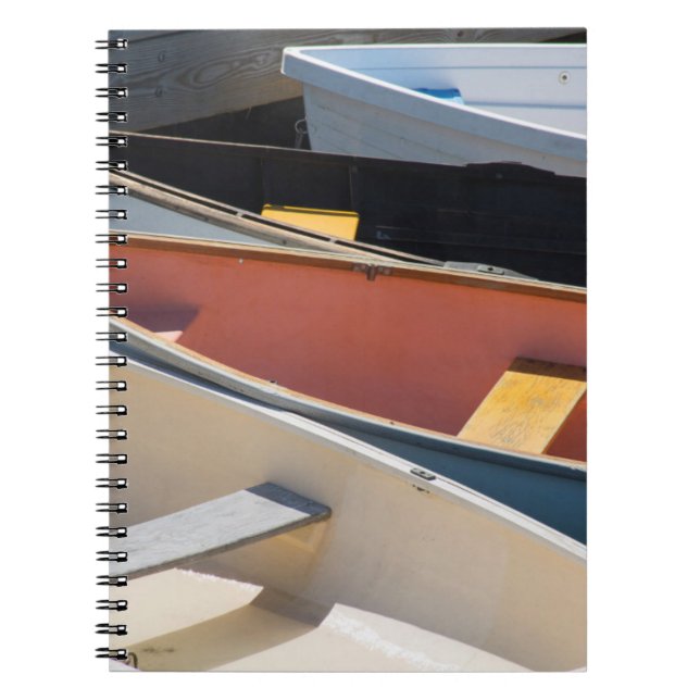 Maine, Rockland. Farbige Boote in Rockland Notizblock (Vorderseite)