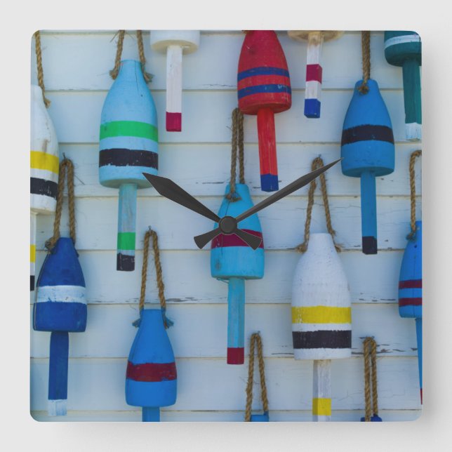 Maine, Stonington, dekorative Hummerbuys Quadratische Wanduhr (Vorderseite)