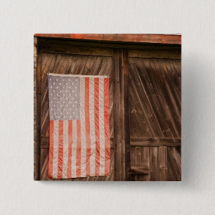 Maine, verblaßte amerikanische Flagge auf Tür de Button
