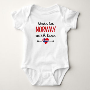 Mais in Norwegen mit Liebe Baby Strampler
