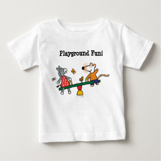 Maisy und Dotty Seesaw am Spielplatz Baby T-shirt