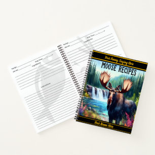 Majestätische Elche durch einen ruhigen Wasserfall Notizbuch
