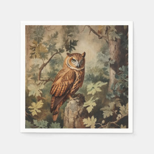 Majestätische Eule in einem Wald Serviette