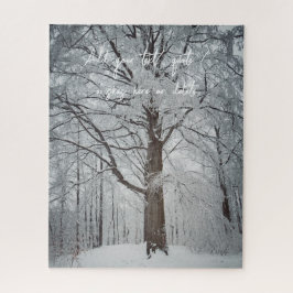 Majestätischer Buchenbaum im Winterwald Puzzle