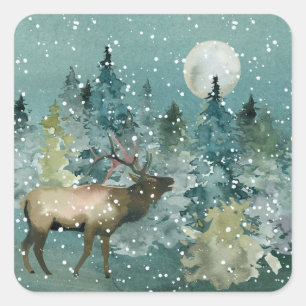 Majestätischer Elch im Wald bei Vollmond-Schneefal Quadratischer Aufkleber