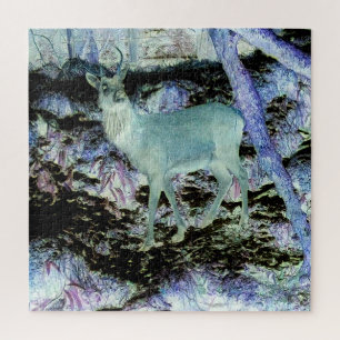 Majestätischer Hirsch im schattigen Wald Gruselige Puzzle
