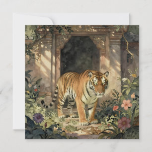Majestätischer Tiger, der durch alte Dünen wandelt