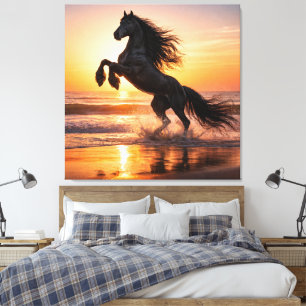 Majestätisches schwarzes Friesenpferd Sonnenunterg Leinwanddruck