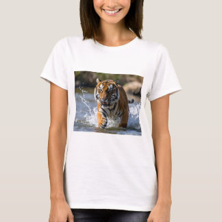 Majestätisches Tiger-Lauf durch Wasser T-Shirt