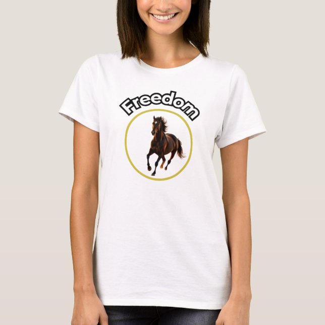 **Majestic Arabian Horse in the Golden Desert** T-Shirt (Vorderseite)