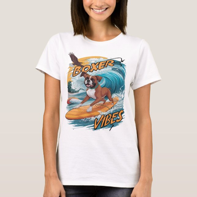 Majestic Boxer Surfer erobert Wellen T-Shirt (Vorderseite)