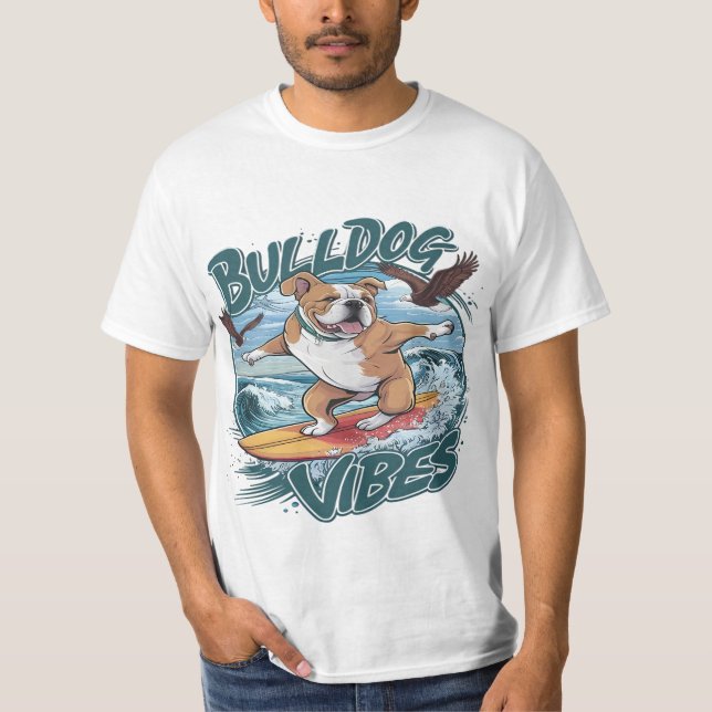 Majestic Bulldog Surfer T-Shirt (Vorderseite)
