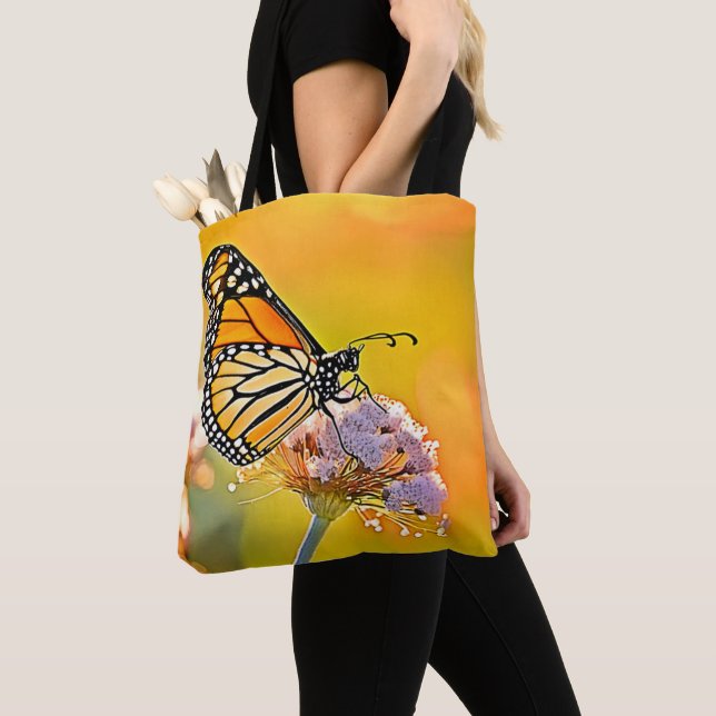 Majestic Butterfly Nahes Design (Von Nahem)