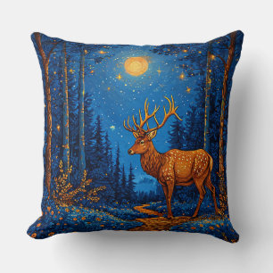 Majestic Deer Stehend im verzauberten Wald Kissen