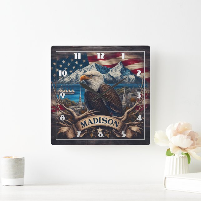 Majestic Eagle mit Blick auf Madison Landschaft Quadratische Wanduhr (Zuhause)