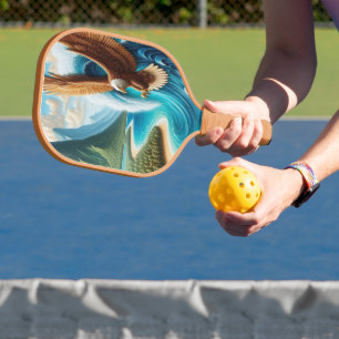 Majestic Eagle steil über dem Ozean Pickleball Schläger