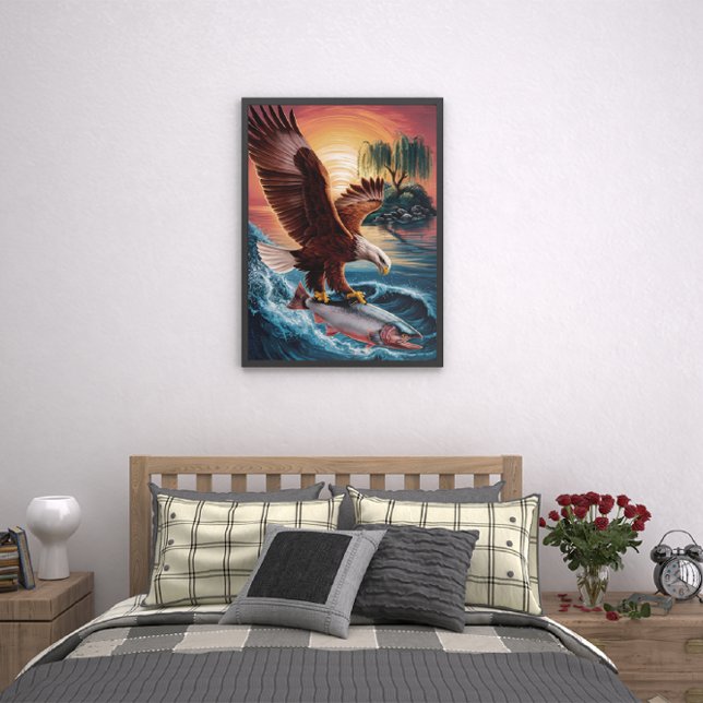 Majestic Eagle stürzt über einen schwelenden Fisch Poster (Von Creator hochgeladen)