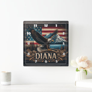 Majestic Eagle zeigt Stärke über Berge Quadratische Wanduhr