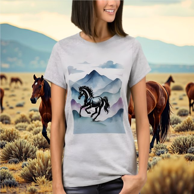 Majestic Horse & Watercolor Mountain Tshirt (Von Creator hochgeladen)