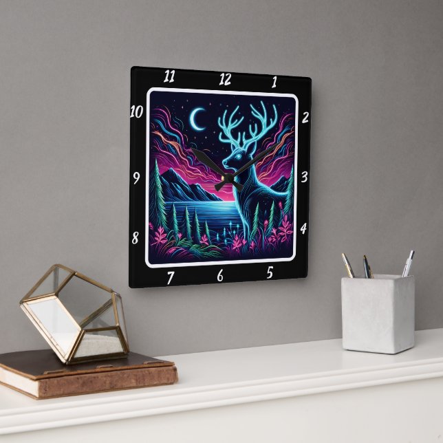 Majestic Neon Deer Antlers Horizon Quadratische Wanduhr (Büro)