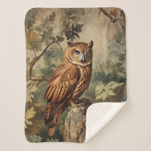 Majestic Owl in einem Wald Sherpadecke