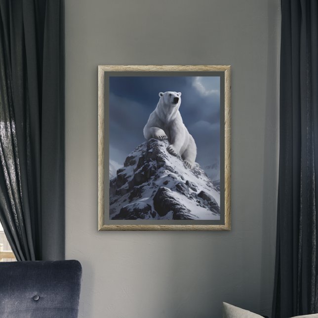 Majestic Polar Bear Atop Snowy Summit Poster (Von Creator hochgeladen)