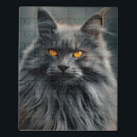 Majestic Portrait Design für lange Haare Puzzle<br><div class="desc">Genießen Sie die Eleganz und Mystik dieses majestätischen, lang haarigen Katzenporträts. Dieses Design mit einer atemberaubenden Katze mit einem dicken, luxuriösen Mantel und durchdringenden, bernsteinfarbenen Augen vereint die natürliche und faszinierende Schönheit der Felsen perfekt. Ideal für Katzenliebhaber, Liebhaber von Haustieren und Liebhaber von raffinierten Kunstwerken, kann diese beeindruckende Abbildung auf...</div>