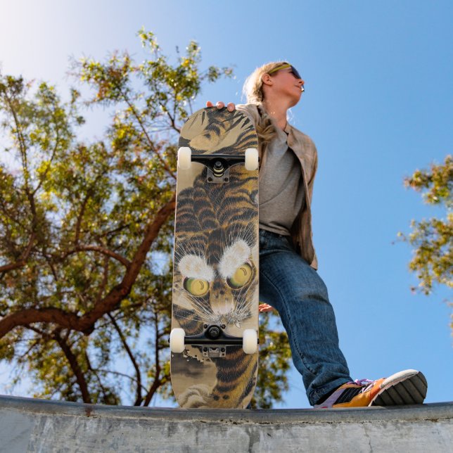 Majestic Tiger in Bamboo Skateboard (Außenbereich 1)