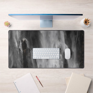 Majestic Wasserfall Boka, Slowenien, schwarz und w Schreibtischunterlage