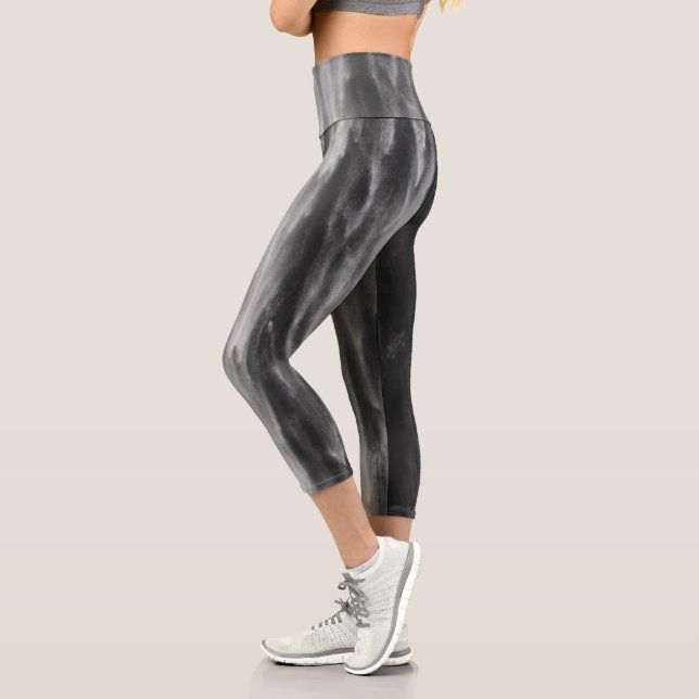 Majestic waterfall Boka, Slowenien Capri Leggings (Links)