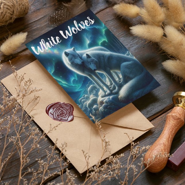 Majestic White Wolves Ruhen Postkarte (Von Creator hochgeladen)