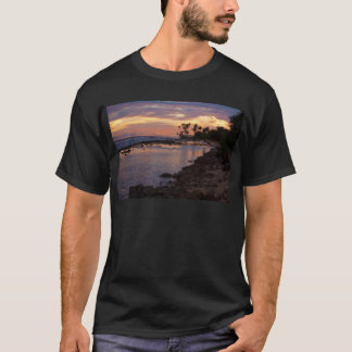 Majuro Ozeanufer-Sonnenuntergang T-Shirt
